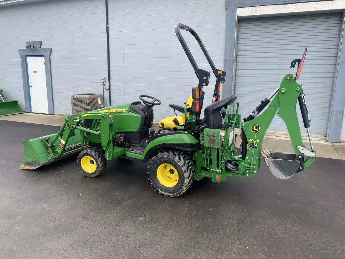 2019 John Deere 1025R 2