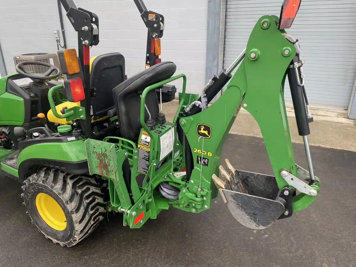 2019 John Deere 1025R 5