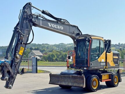 Volvo EW160E – Pelle de manutention sur pneus