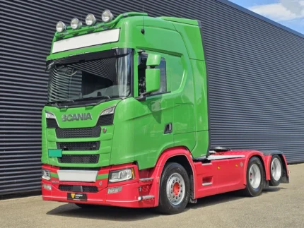 SCANIA S660 V8 6x2 BOOGIE – RETARDER – FULL AIR – DOUBLE RÉSERVOIR
